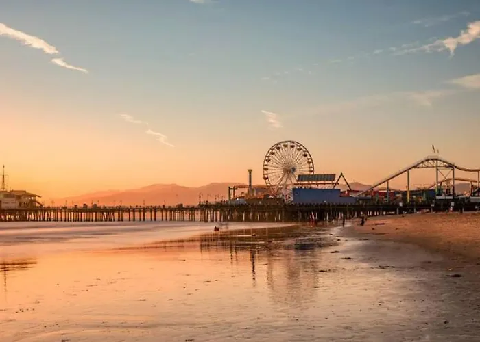 Swim Dine Relax In Marina Del Rey